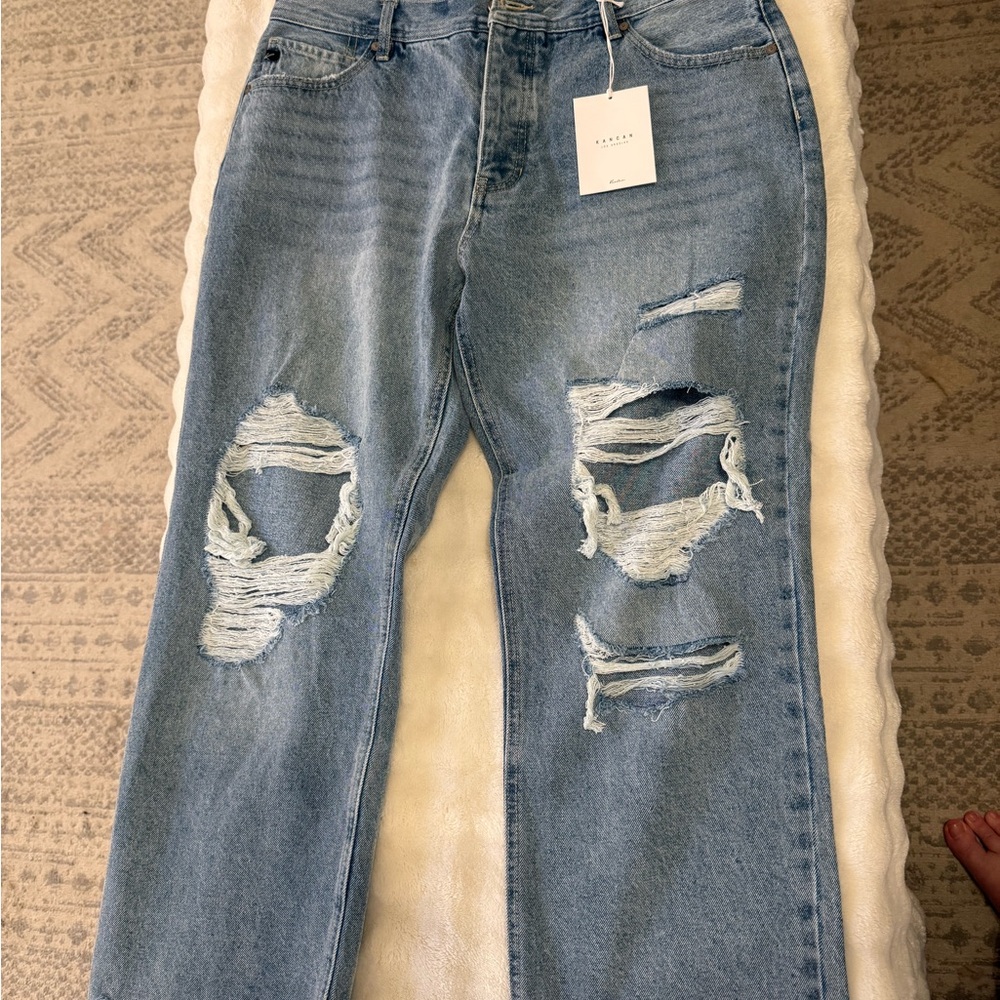 KanCan Blue Distressed Cropped Jeans